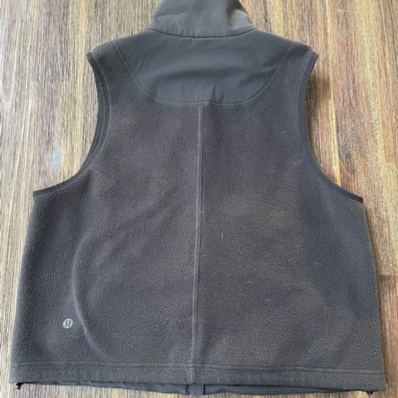 Lululemon Fleece + Ripstop Hiking Vest Sz 4 - Picture 5 of 8